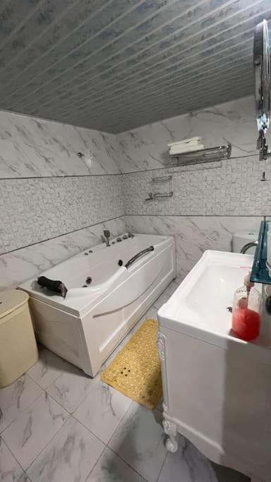 Luxurious Apartments At The Centre Of The City Samarkand Exterior foto